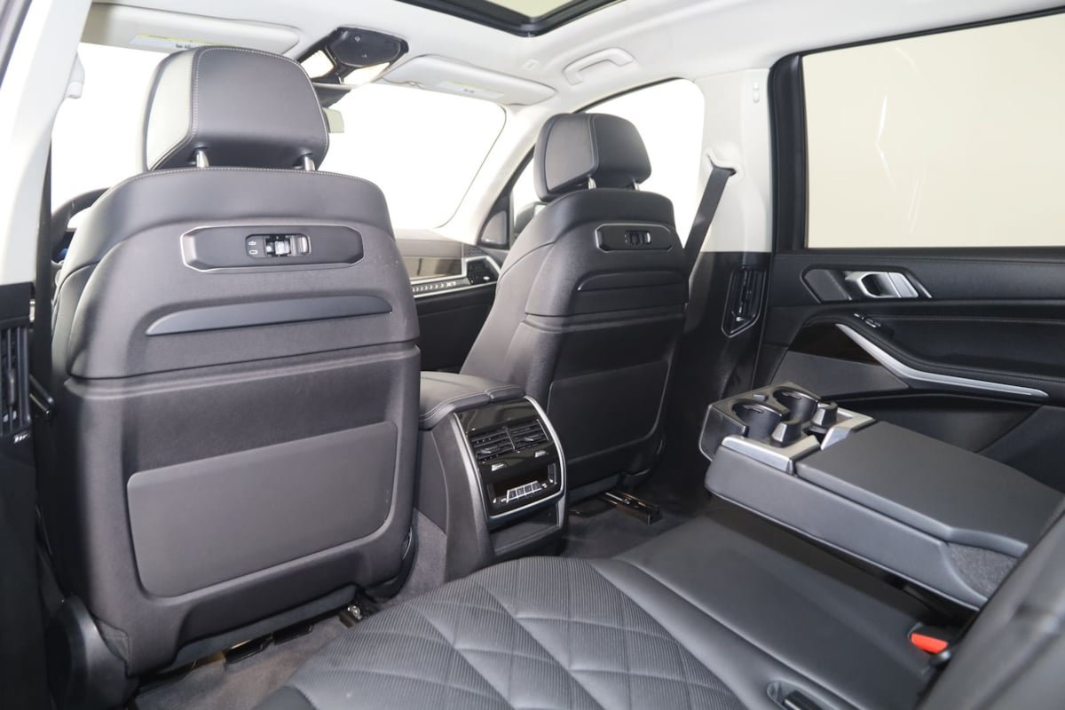 Used 2024 BMW X7 xDrive40i AWD/4WD image 60