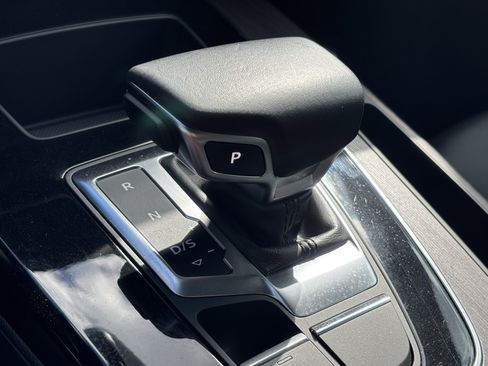 Used 2023 Audi Q5 2.0T Premium image 30