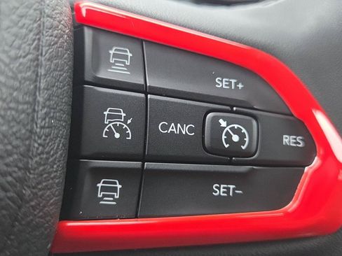 Used 2023 Jeep Compass Limited AWD/4WD image 23