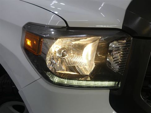 Used 2021 Toyota Tundra SR AWD/4WD image 13