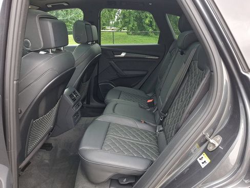 Certified 2023 Audi SQ5 Premium Plus w/ Premium Plus Package AWD/4WD image 10