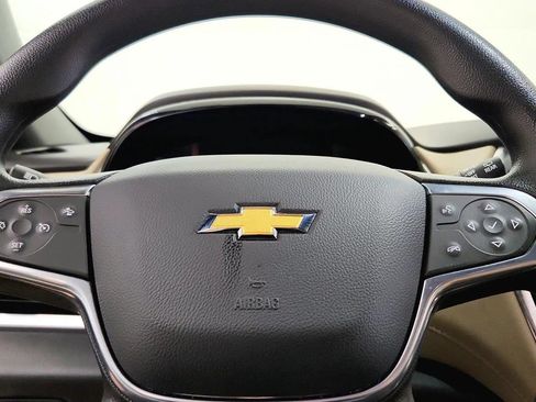 Used 2023 Chevrolet Traverse LS FWD image 18