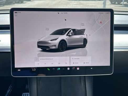 Used 2022 Tesla Model Y Performance AWD/4WD image 19