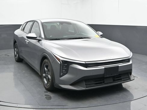 Used 2025 Kia K4 FWD image 6