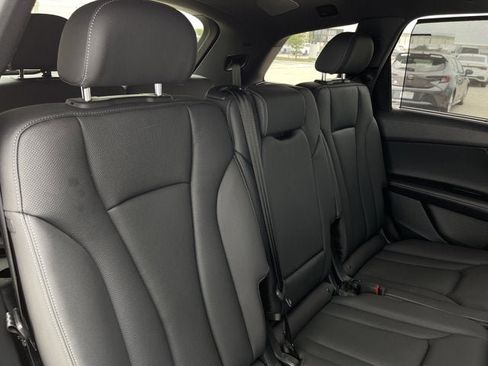 Used 2025 Audi Q7 3.0T Premium Plus AWD/4WD image 28
