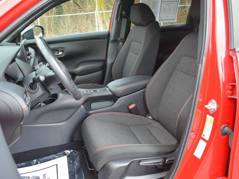 Used 2024 Honda HR-V Sport image 9