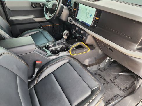 Used 2023 Ford Bronco Badlands AWD/4WD image 9