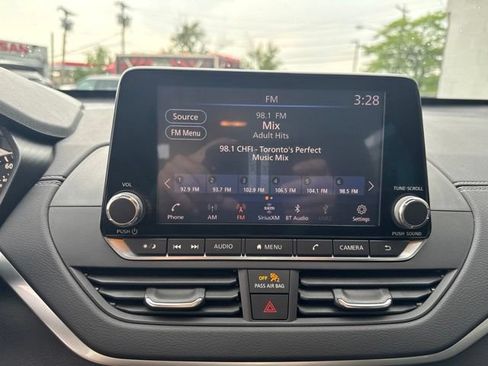 Used 2020 Nissan Altima 2.5 SV AWD/4WD image 17