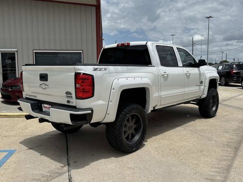 Used 2017 Chevrolet Silverado 1500 LT w/ All Star Edition AWD/4WD image 7