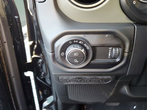 New 2026 Jeep Gladiator Mojave AWD/4WD image 33