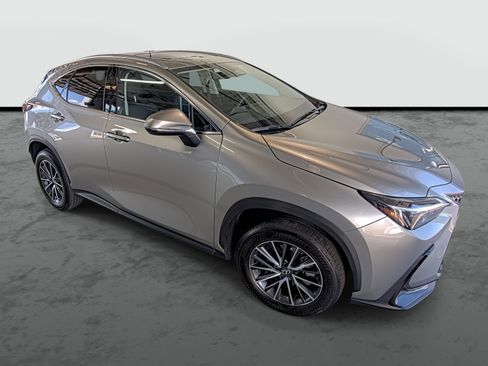 Used 2025 Lexus NX 350 AWD w/ Accessory Package (2T) image 4