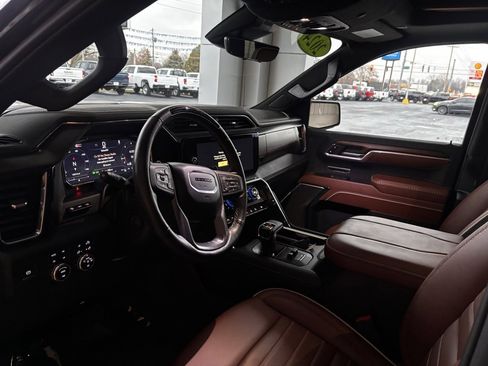 Used 2024 GMC Sierra 1500 Denali Ultimate image 10