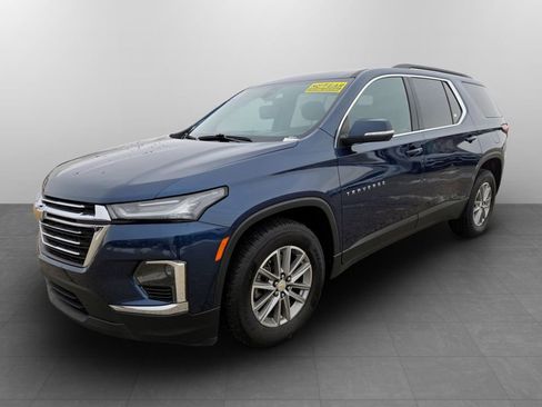 Used 2023 Chevrolet Traverse LT image 12