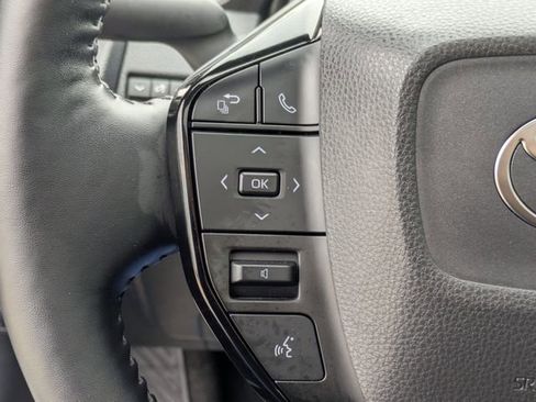 Used 2023 Toyota Prius Limited image 22