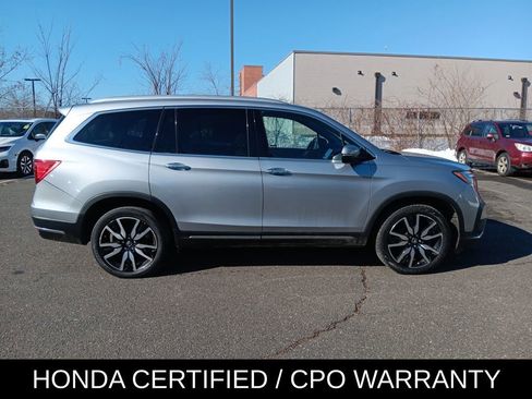Used 2020 Honda Pilot Touring image 2