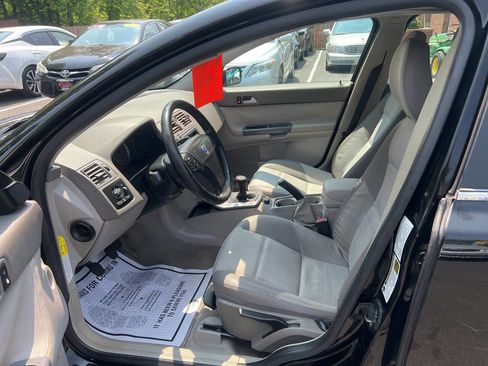 Used 2005 Volvo S40 2.4i image 9