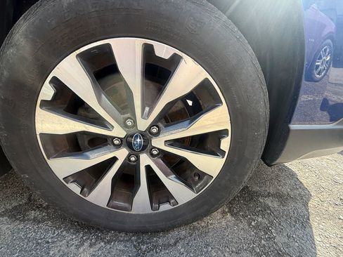 Used 2016 Subaru Outback 2.5i Limited AWD/4WD image 25