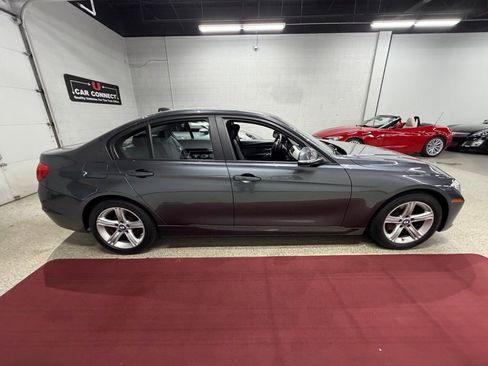 Used 2013 BMW 320i xDrive Sedan AWD/4WD image 9