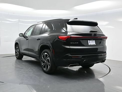 Used 2025 Buick Enclave Sport Touring FWD image 5
