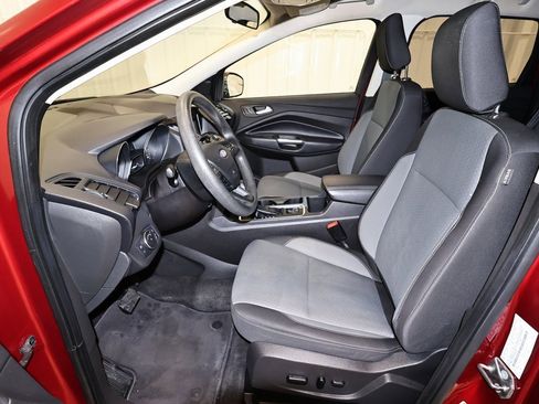 Certified 2019 Ford Escape SE image 13