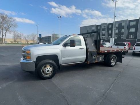 Used 2016 Chevrolet Silverado 3500 W/T w/ WT Convenience Package AWD/4WD image 4