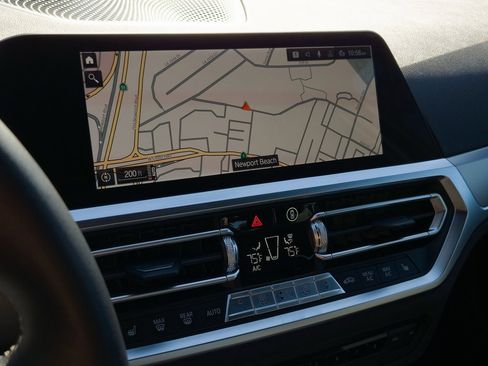 Used 2022 BMW 330i Sedan w/ Driving Assistance Package image 16