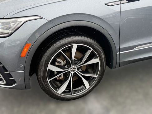 Used 2024 Volkswagen Tiguan SEL R-Line image 19