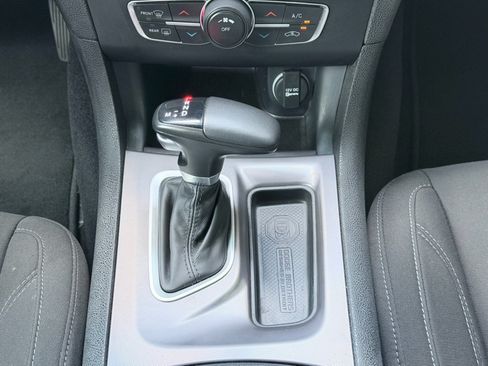 Used 2023 Dodge Charger SXT RWD image 18