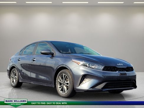 Used 2023 Kia Forte LXS FWD image 1