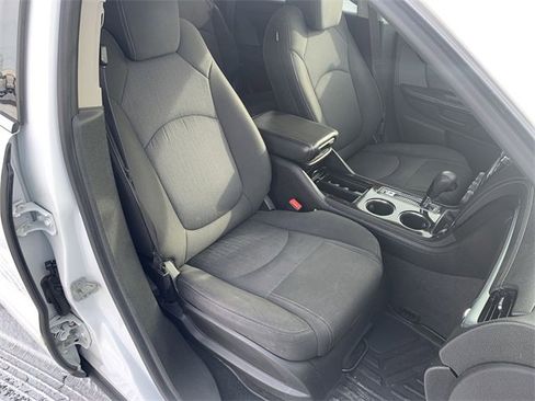Used 2017 Chevrolet Traverse LT image 27