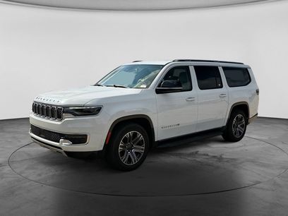 Used 2024 Jeep Wagoneer L Series II w/ Flexible Seating Group