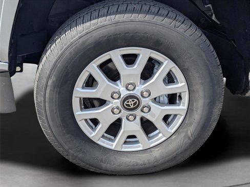 Used 2025 Toyota Tacoma SR5 image 9