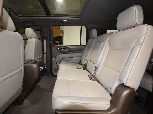 Certified 2023 GMC Yukon XL SLT image 24