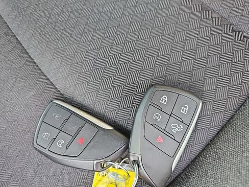 Used 2022 Chevrolet Silverado 1500 Custom AWD/4WD image 32