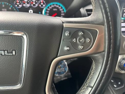 Used 2019 GMC Yukon XL Denali w/ Denali Ultimate Package AWD/4WD image 25