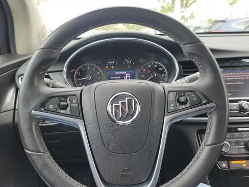 Used 2022 Buick Encore Preferred w/ Safety Package FWD image 17