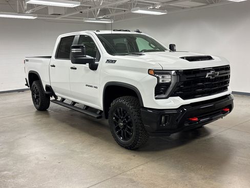 New 2026 Chevrolet Silverado 2500 LT w/ Trail Boss Package AWD/4WD image 5