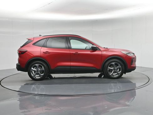 Used 2025 Ford Escape ST-Line w/ Equipment Group 301A image 29