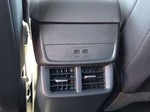 New 2026 Chevrolet Equinox LT w/ Convenience Package II FWD image 10
