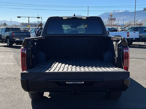 Used 2025 Toyota Tundra Limited AWD/4WD image 7