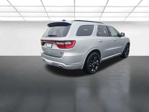 Certified 2025 Dodge Durango R/T w/ Blacktop Package AWD/4WD image 4
