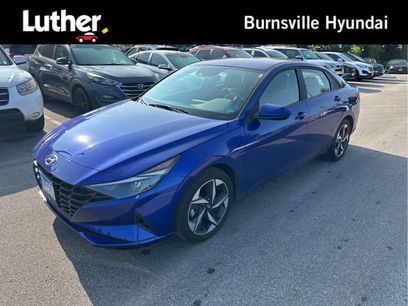 Used 2023 Hyundai Elantra SEL w/ Convenience Package
