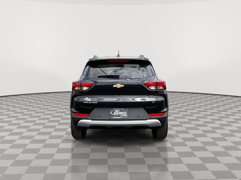 New 2026 Chevrolet TrailBlazer LT w/ Convenience Package FWD image 9