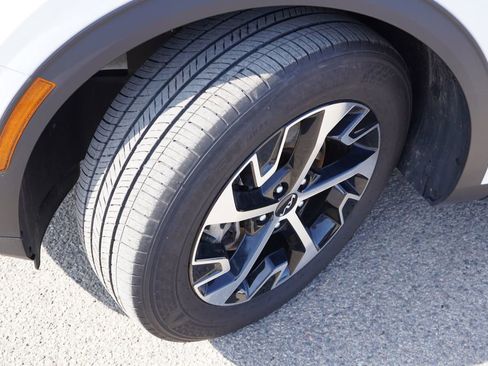 Certified 2023 Kia Sportage EX image 13