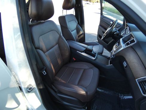 Used 2015 Mercedes-Benz ML 350 4MATIC image 30