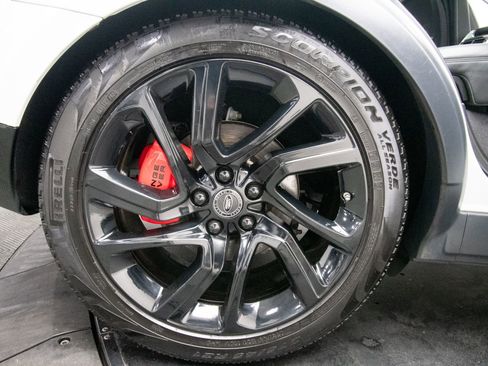 Used 2019 Land Rover Range Rover Sport HSE image 31