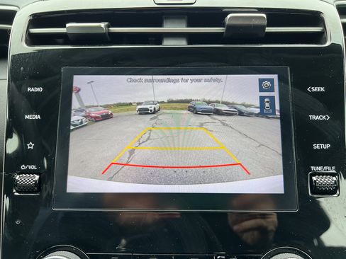 Used 2023 Hyundai Tucson SE image 27