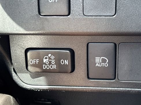 Used 2023 Toyota Tacoma SR5 RWD image 22