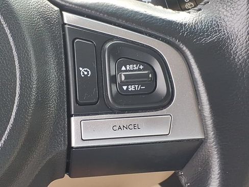 Used 2017 Subaru Outback 2.5i Limited AWD/4WD image 10
