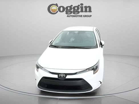 New 2026 Toyota Corolla LE FWD image 30